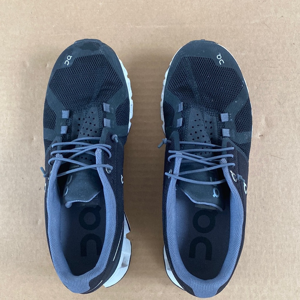 On Ladies Cloud shoes